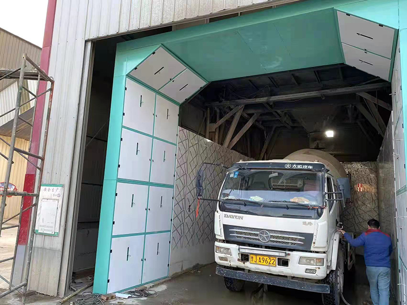 攪拌站龍門洗車機(jī),安陽(yáng)卸料口龍門洗車機(jī)